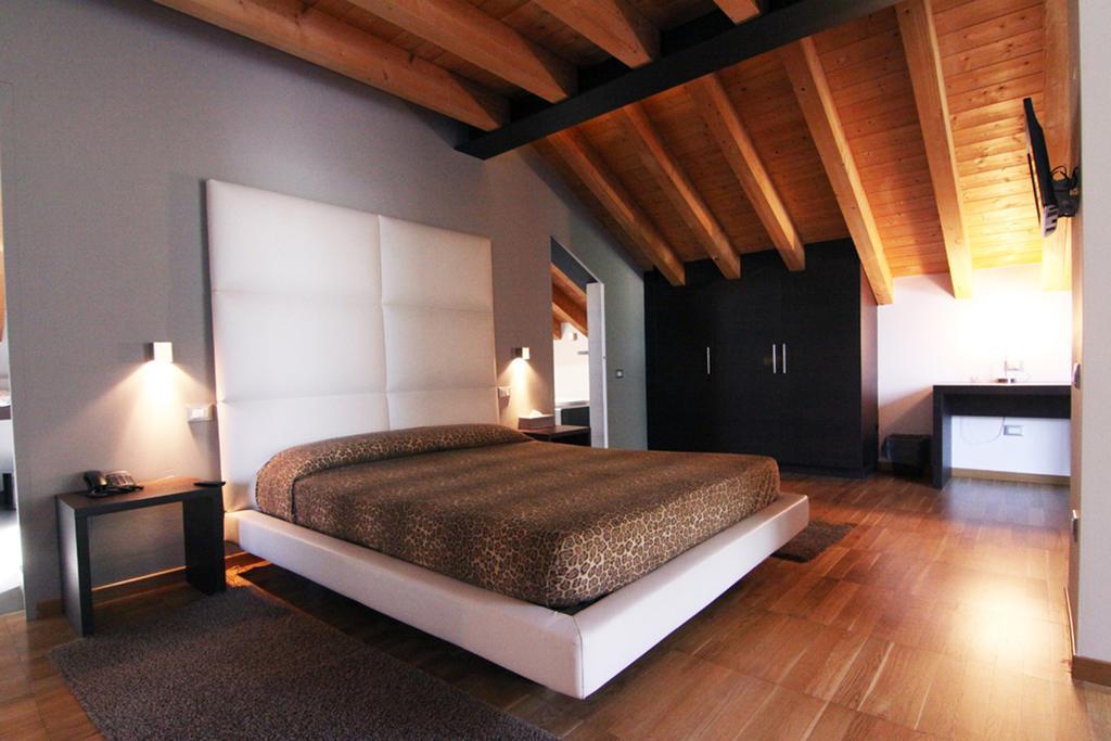 Hotel Ex-L Fiume Veneto Zewnętrze zdjęcie
